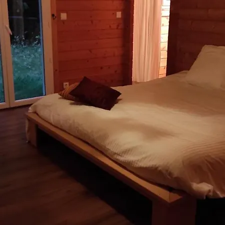 Parentale Dans Maison En Bois Calme - Frigo, Vue Jardin Alloggio in famiglia