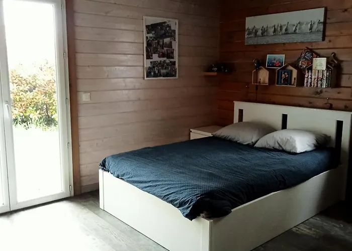 Rum i privatbostad Parentale Dans Maison En Bois Calme - Frigo, Vue Jardin *